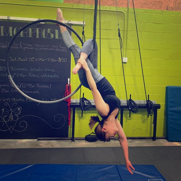 Meet your Posher, Michelle - Picture 1 of 1